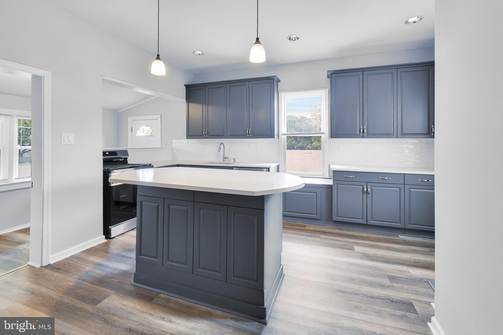 FOX CHASE - Residential