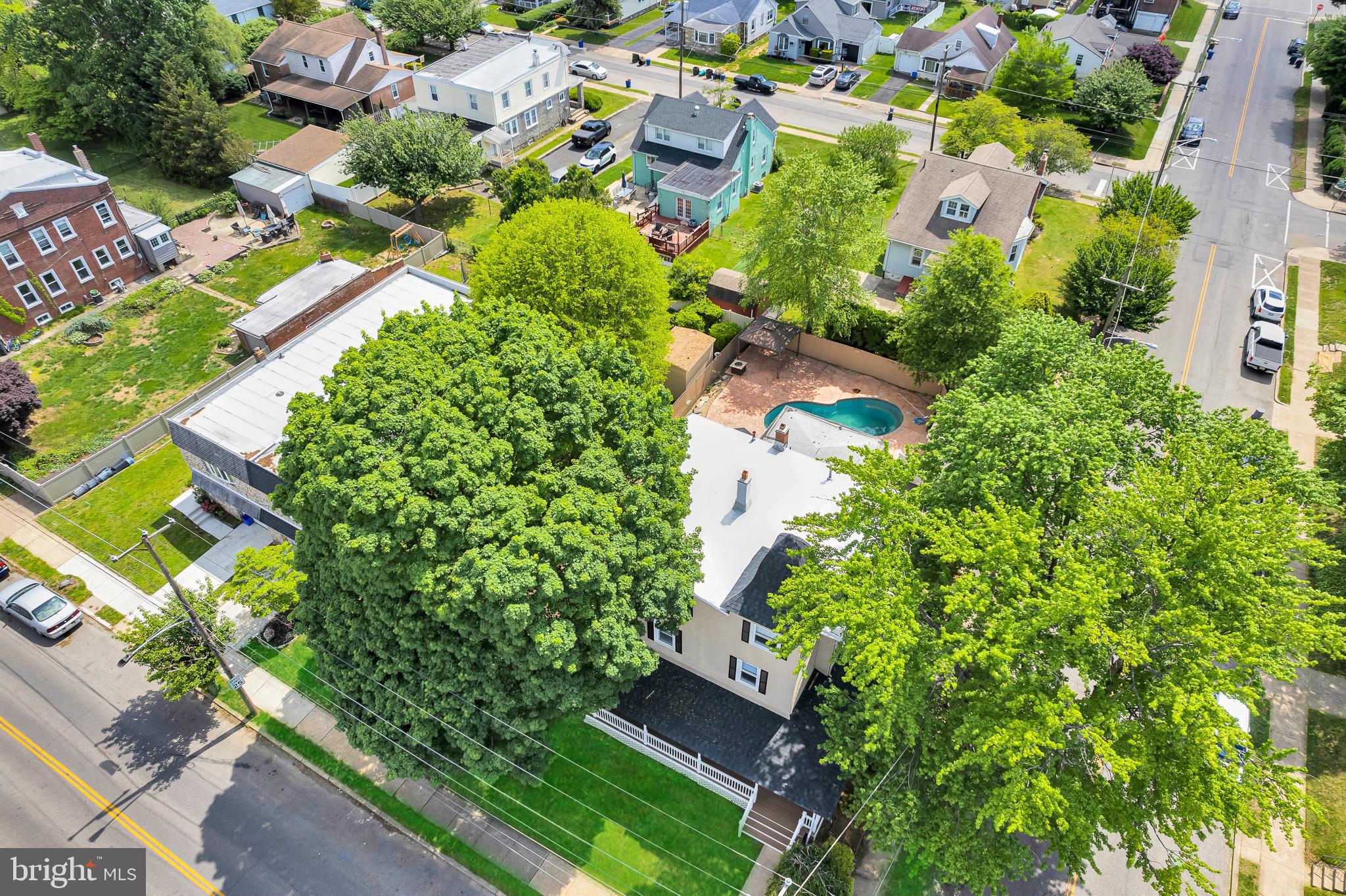 FOX CHASE - Residential