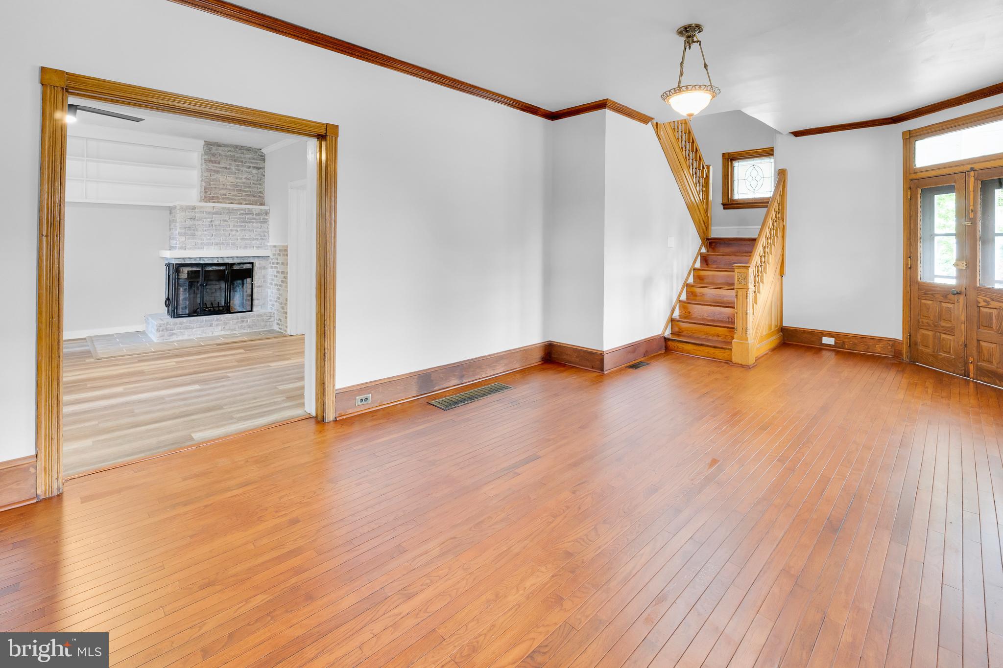 FOX CHASE - Residential