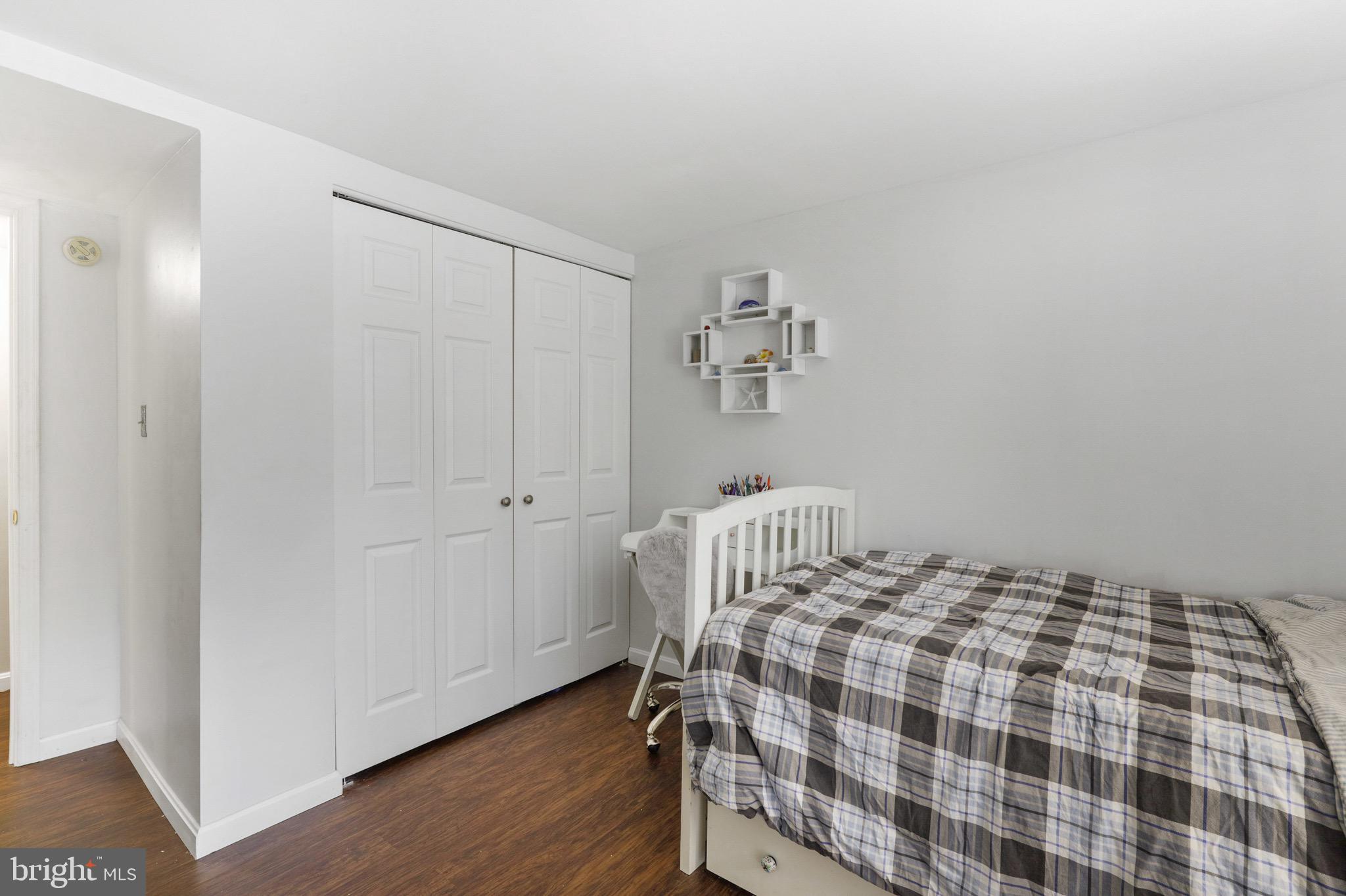 VILLAGE OF WILDE LAKE - Residential