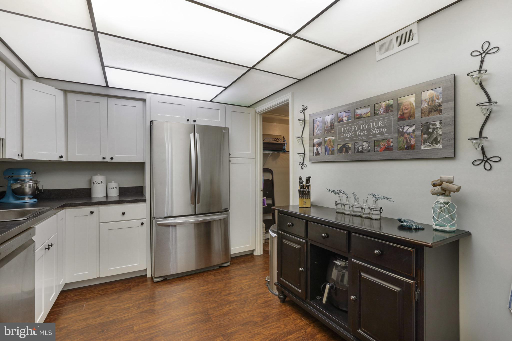 VILLAGE OF WILDE LAKE - Residential