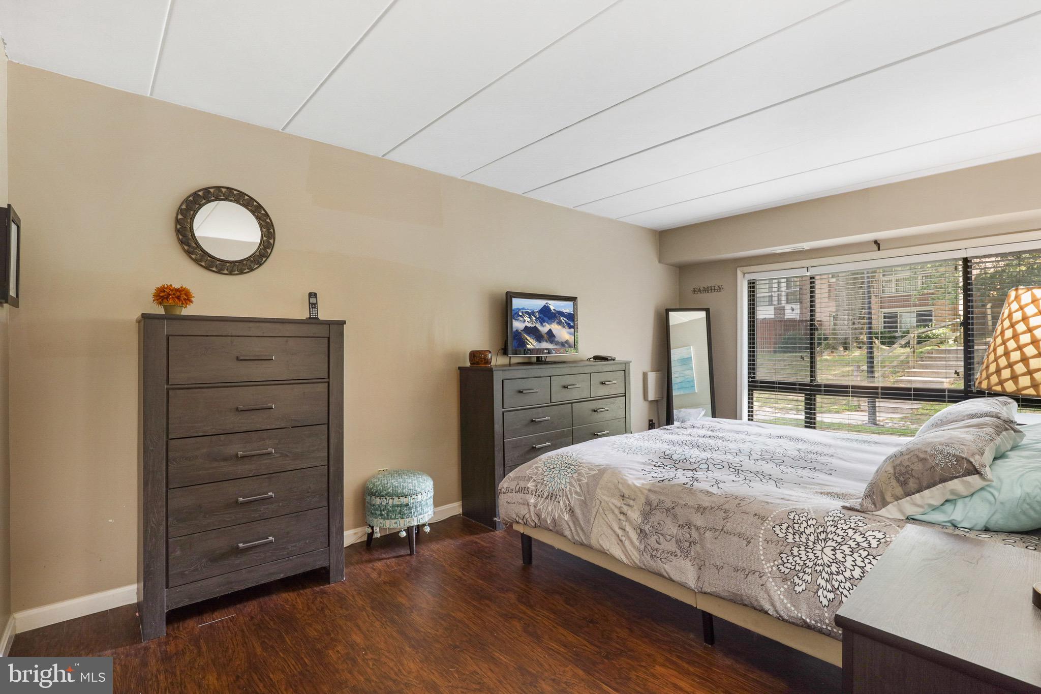 VILLAGE OF WILDE LAKE - Residential