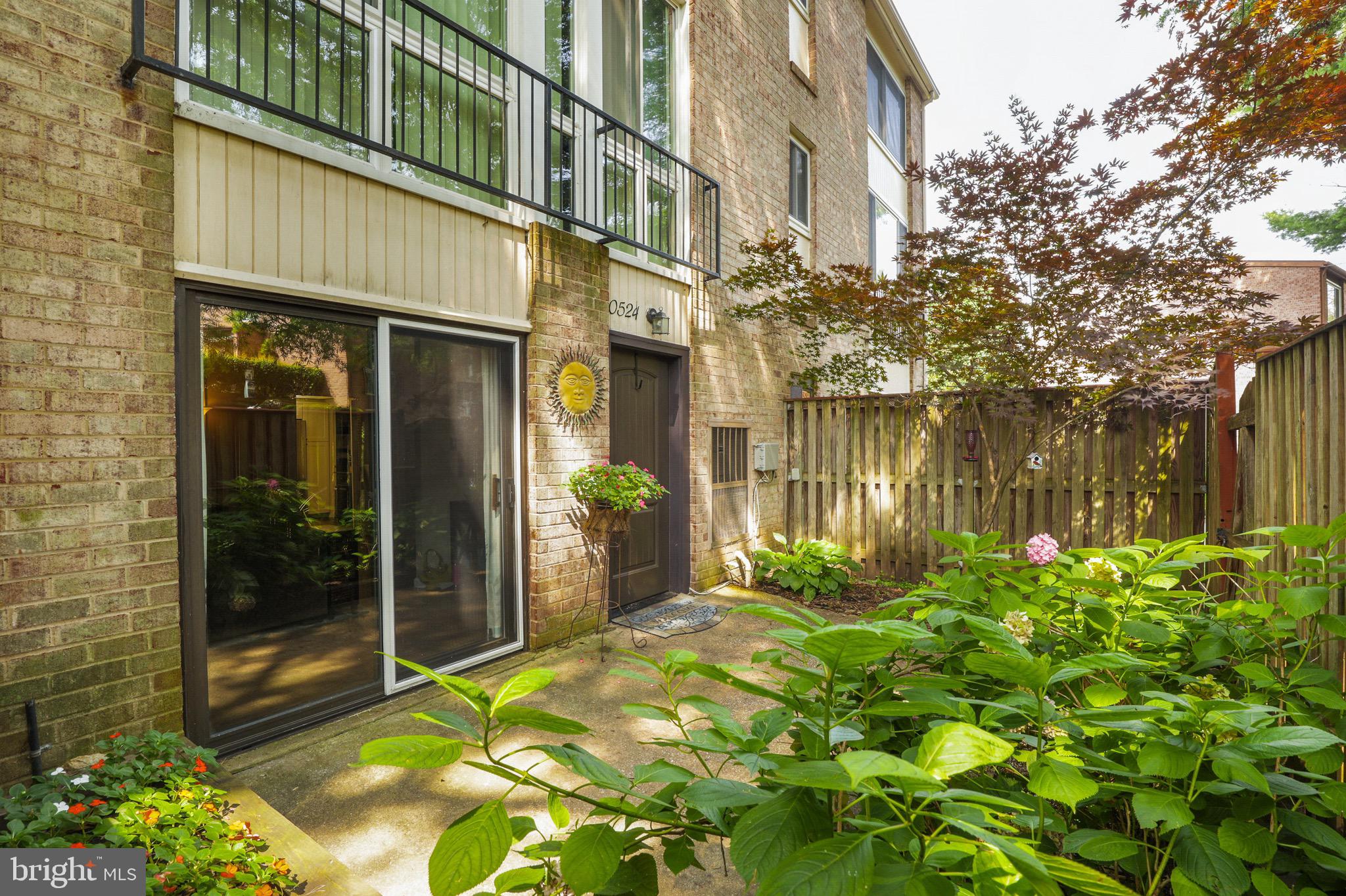 VILLAGE OF WILDE LAKE - Residential