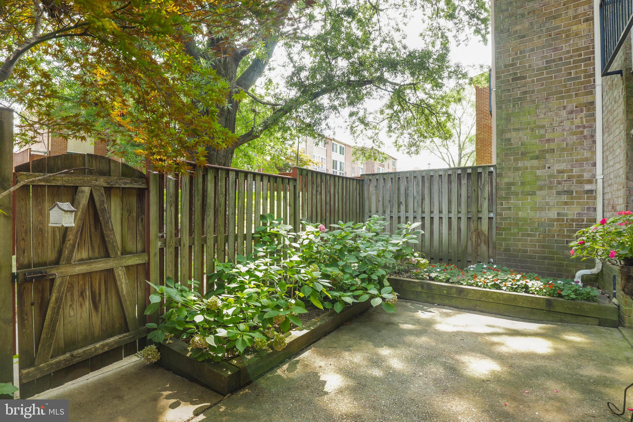 VILLAGE OF WILDE LAKE - Residential