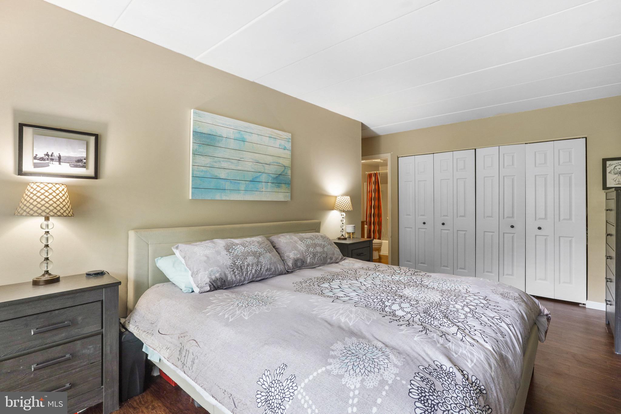 VILLAGE OF WILDE LAKE - Residential