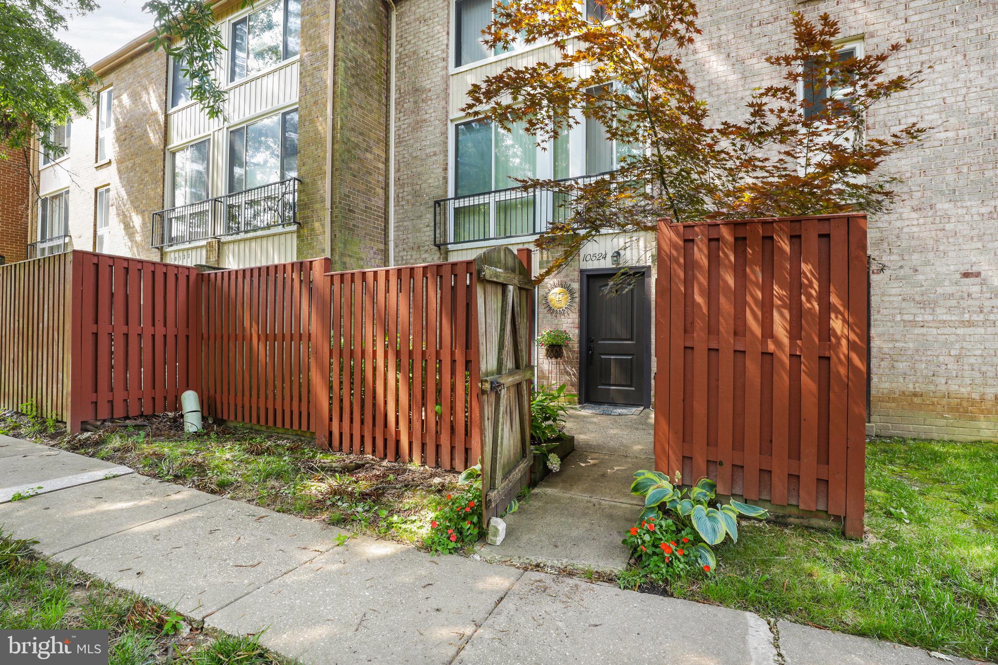 VILLAGE OF WILDE LAKE - Residential