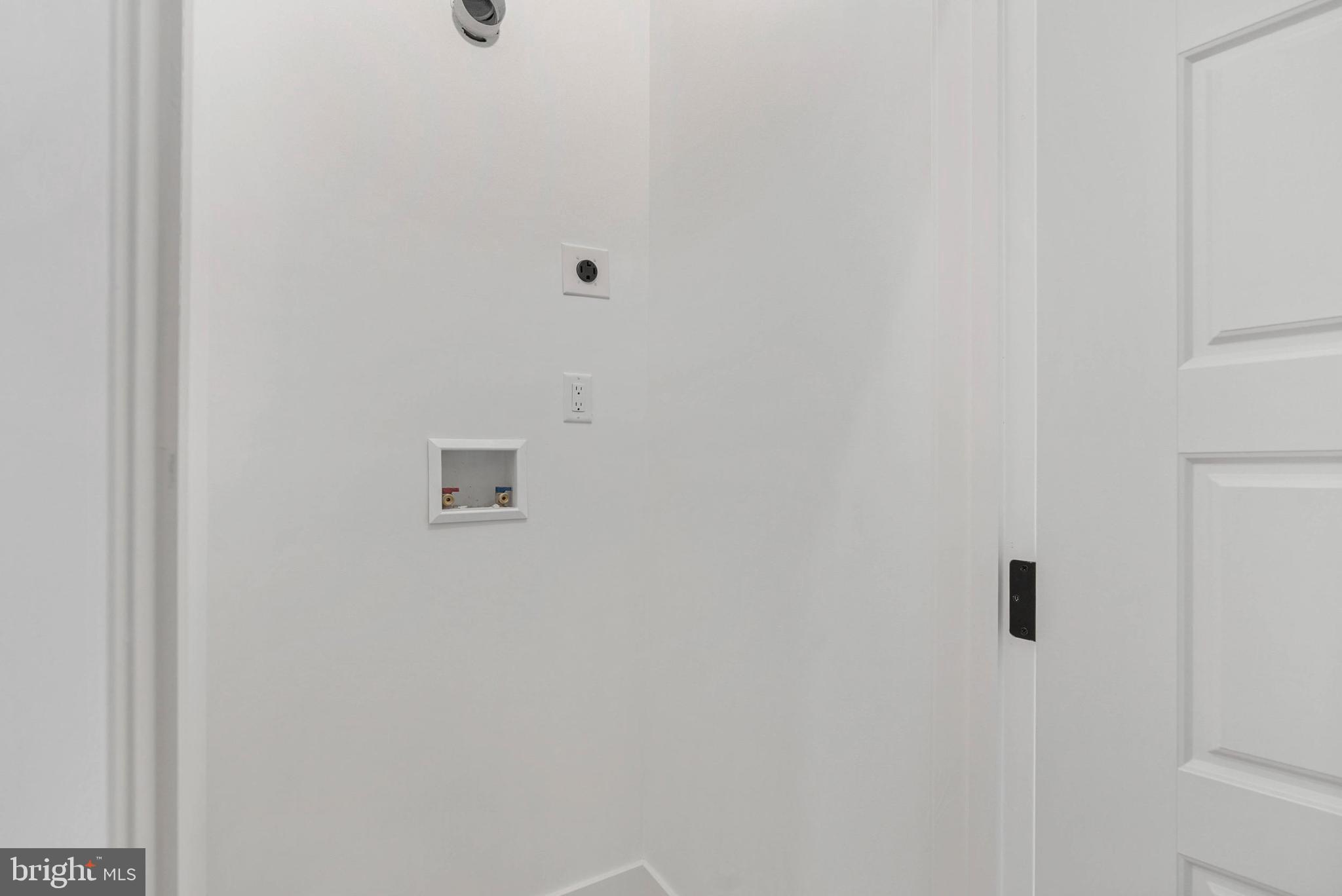 OLDE KENSINGTON - Residential Income