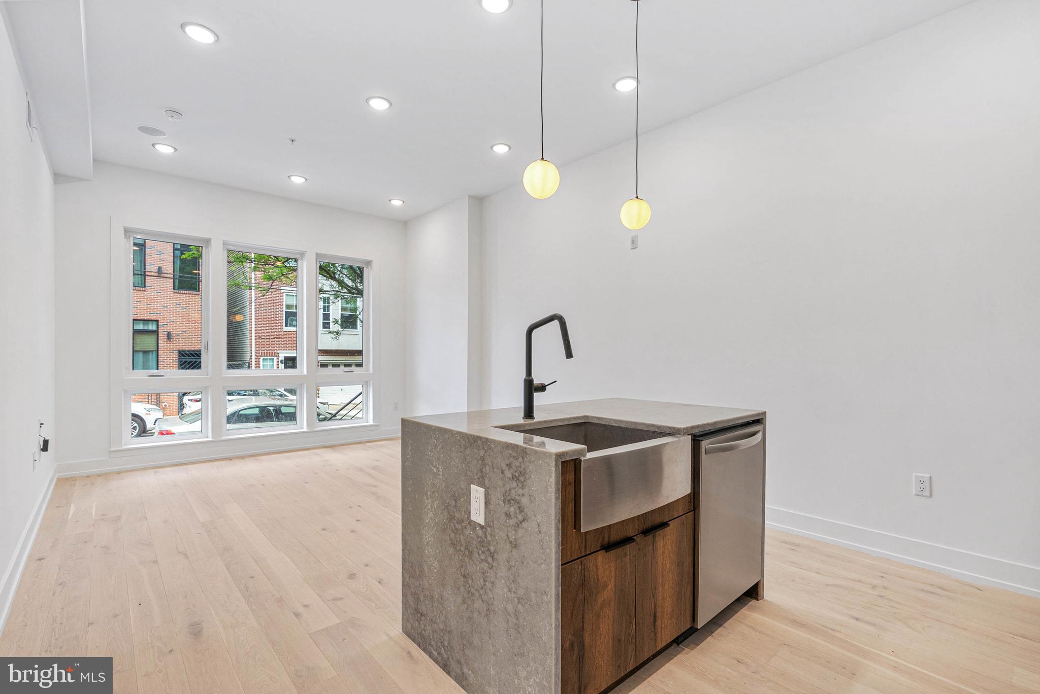 OLDE KENSINGTON - Residential Income