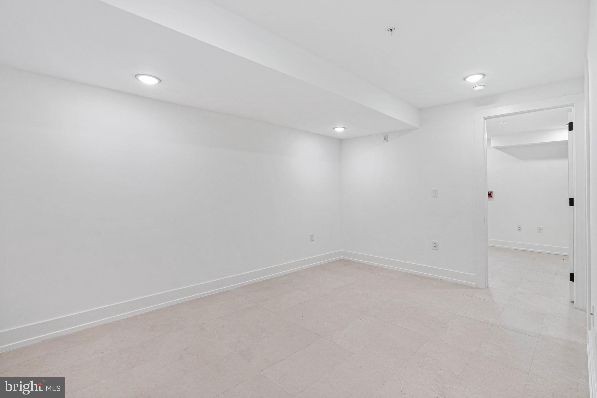 OLDE KENSINGTON - Residential Income