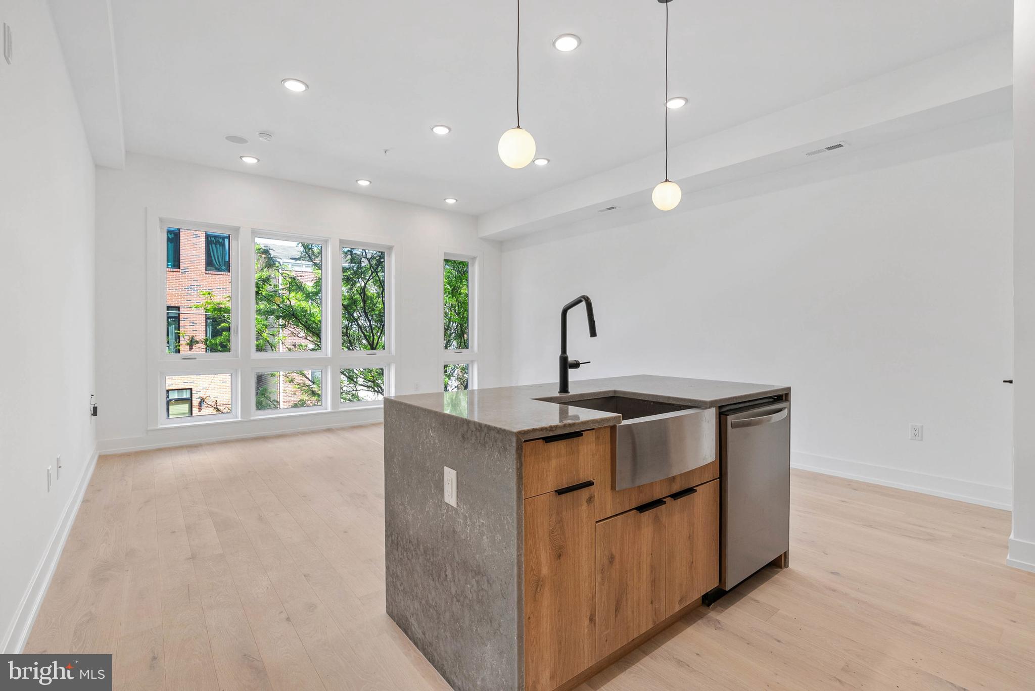 OLDE KENSINGTON - Residential Income