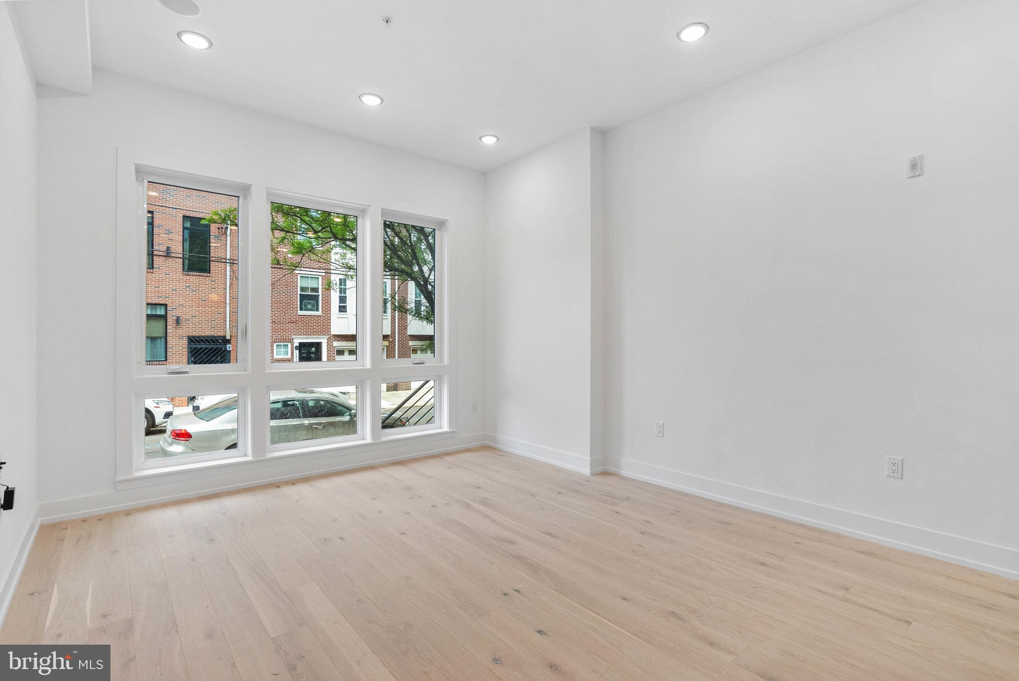 OLDE KENSINGTON - Residential Income