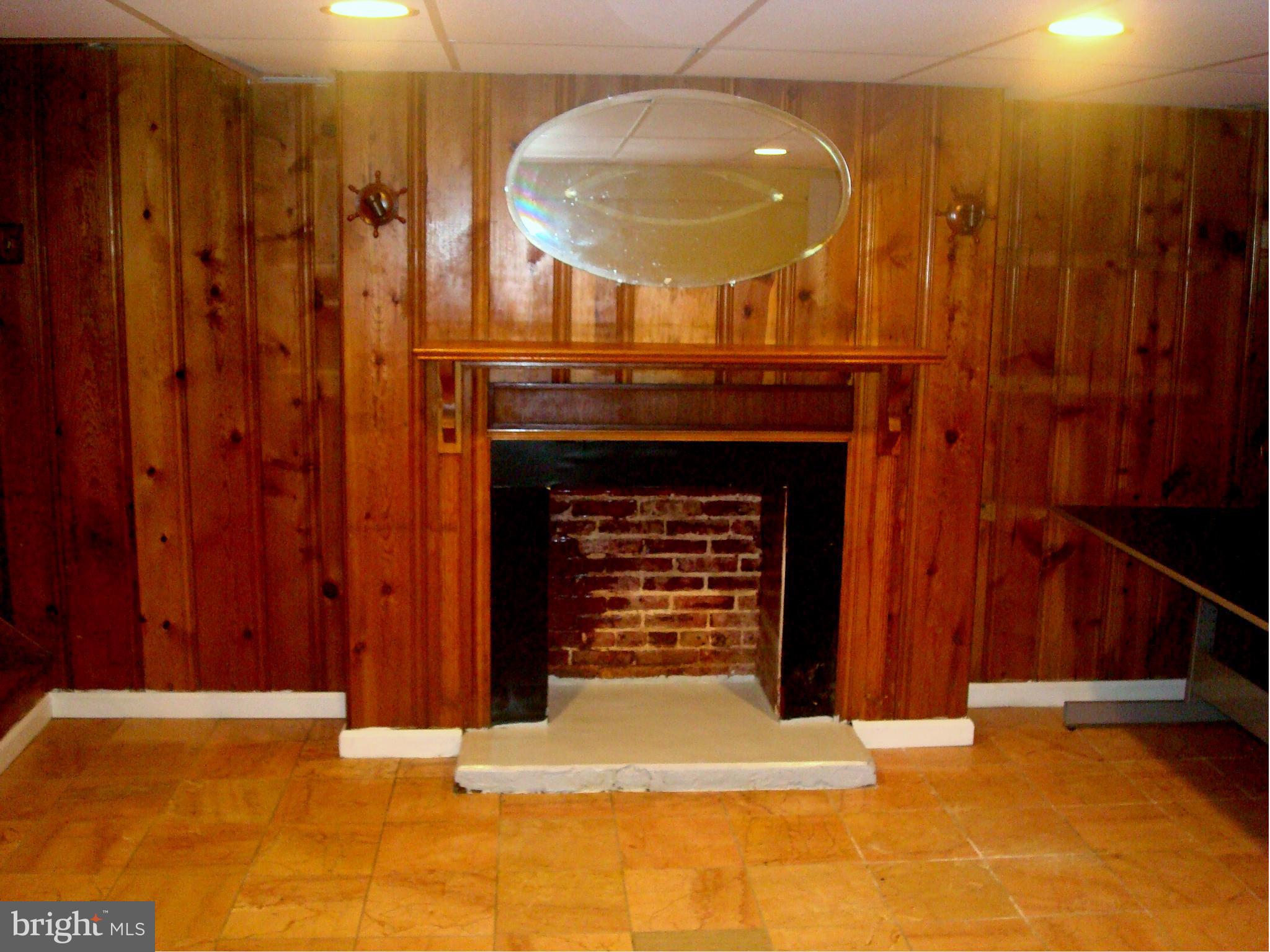 MADISON PARK HISTORIC DISTRICT - Residential Lease
