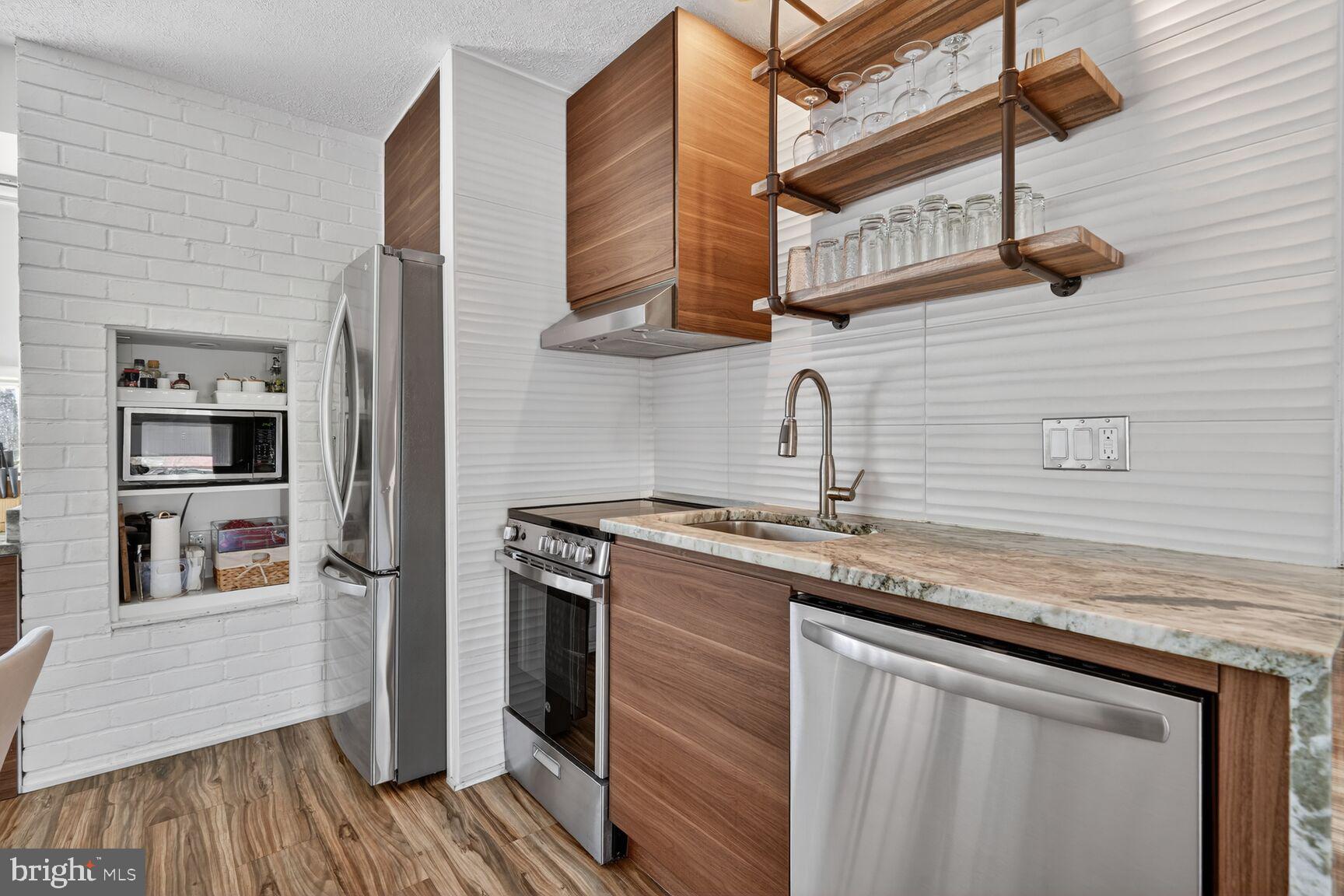 TWINBROOK FOREST - Residential