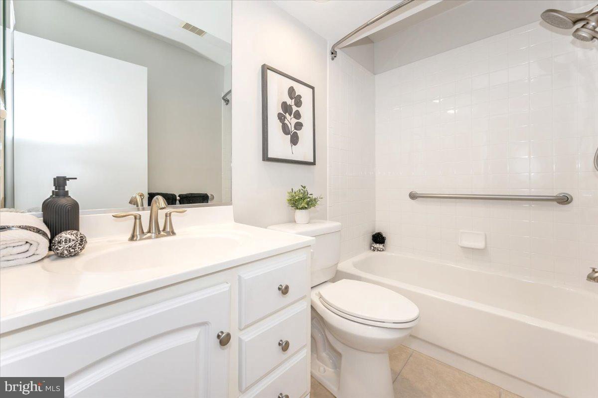 THE POINTS - Residential