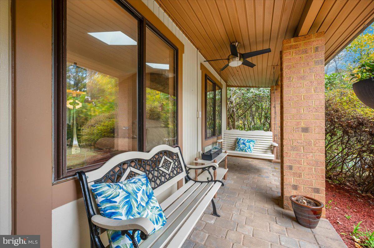 THE POINTS - Residential