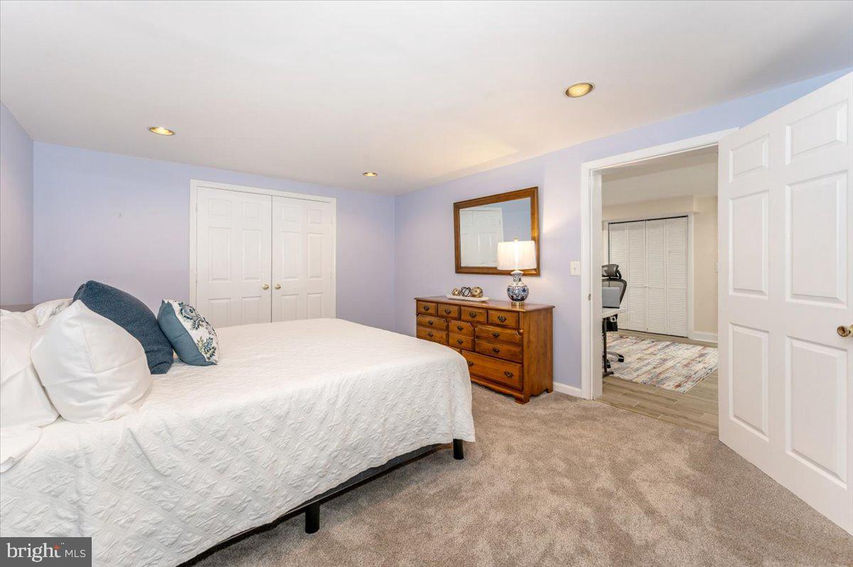 THE POINTS - Residential