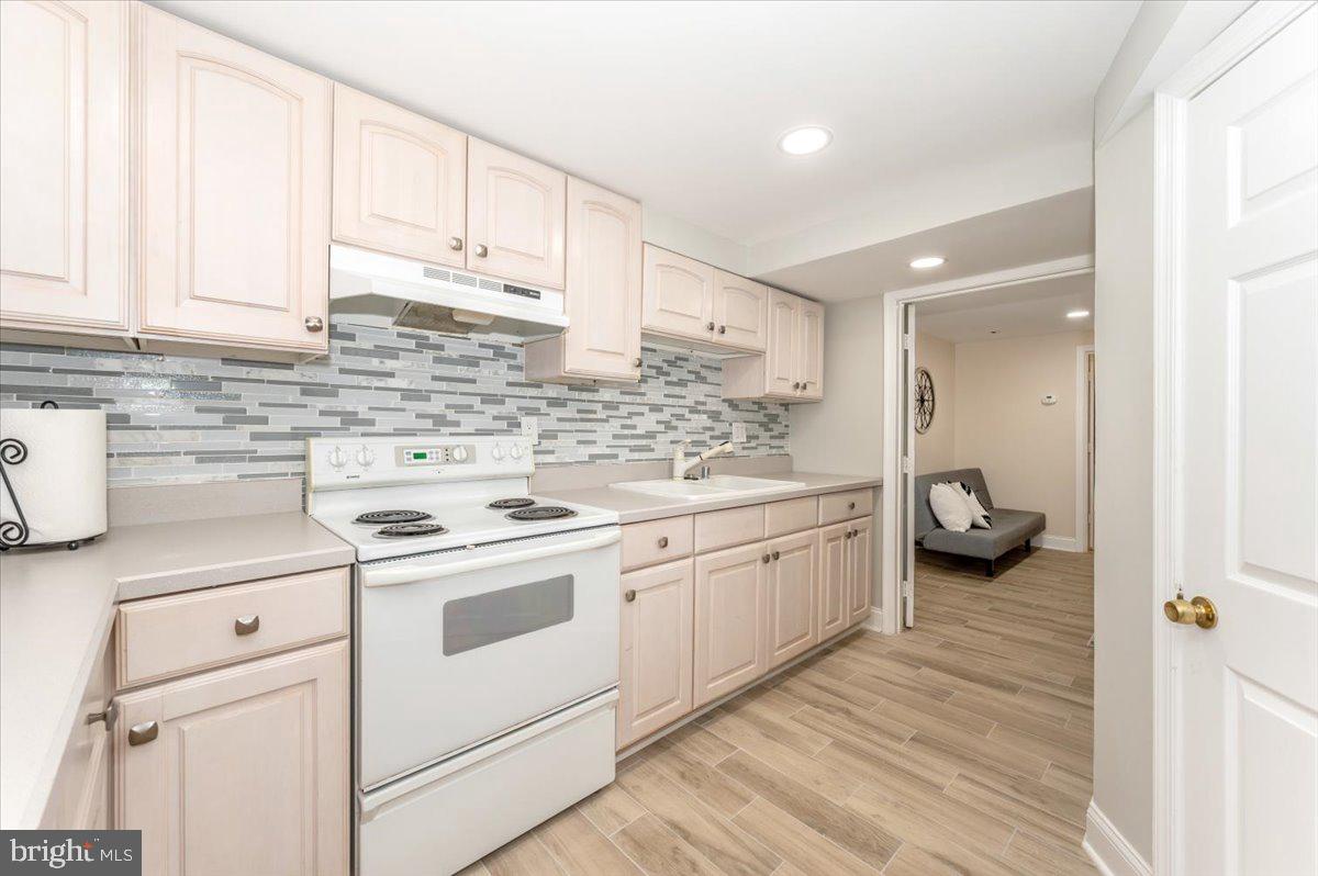 THE POINTS - Residential