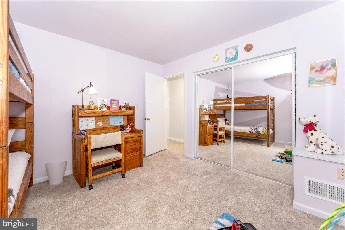 THE POINTS - Residential