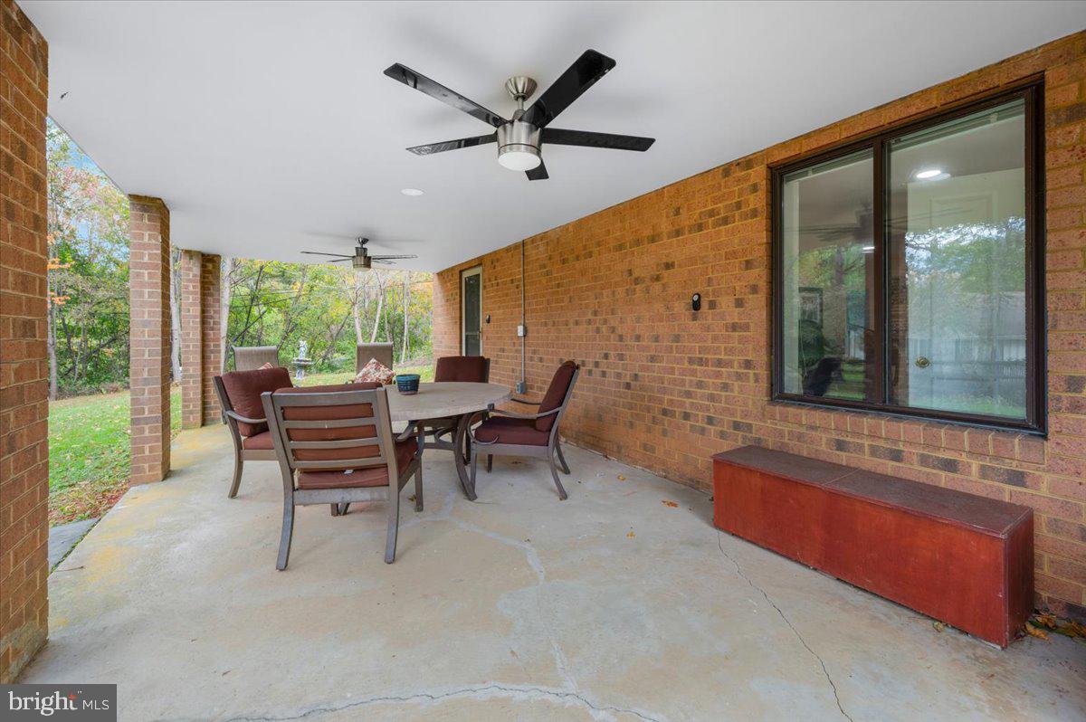 THE POINTS - Residential