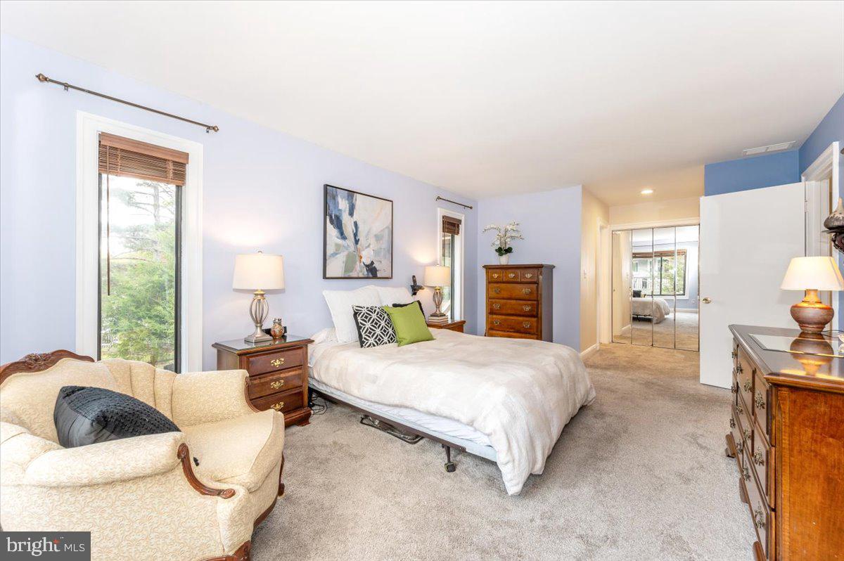 THE POINTS - Residential