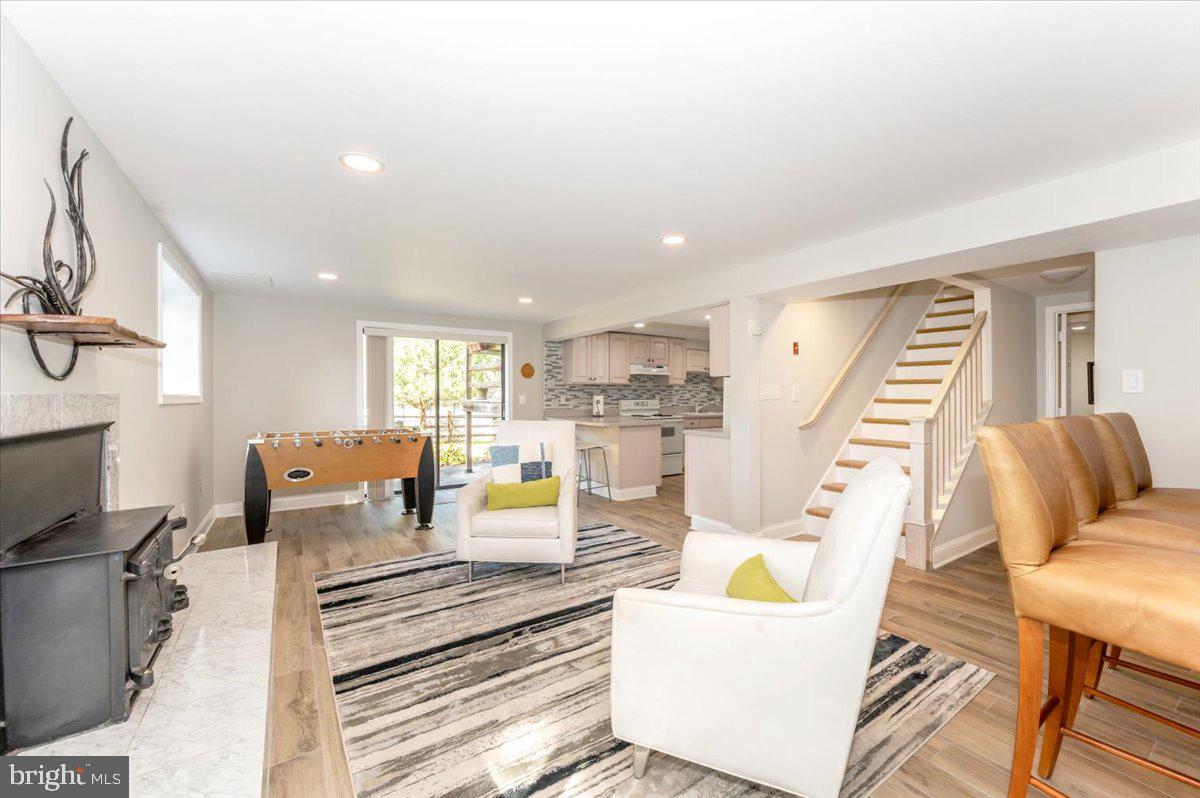 THE POINTS - Residential