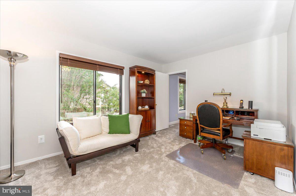 THE POINTS - Residential