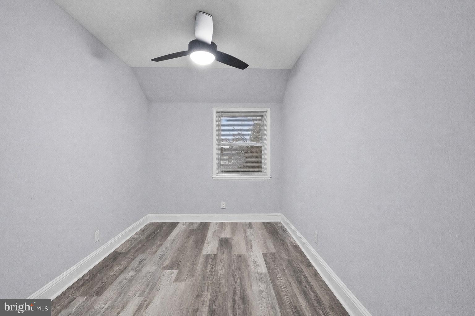 EDNOR GARDENS - LAKESIDE - Residential