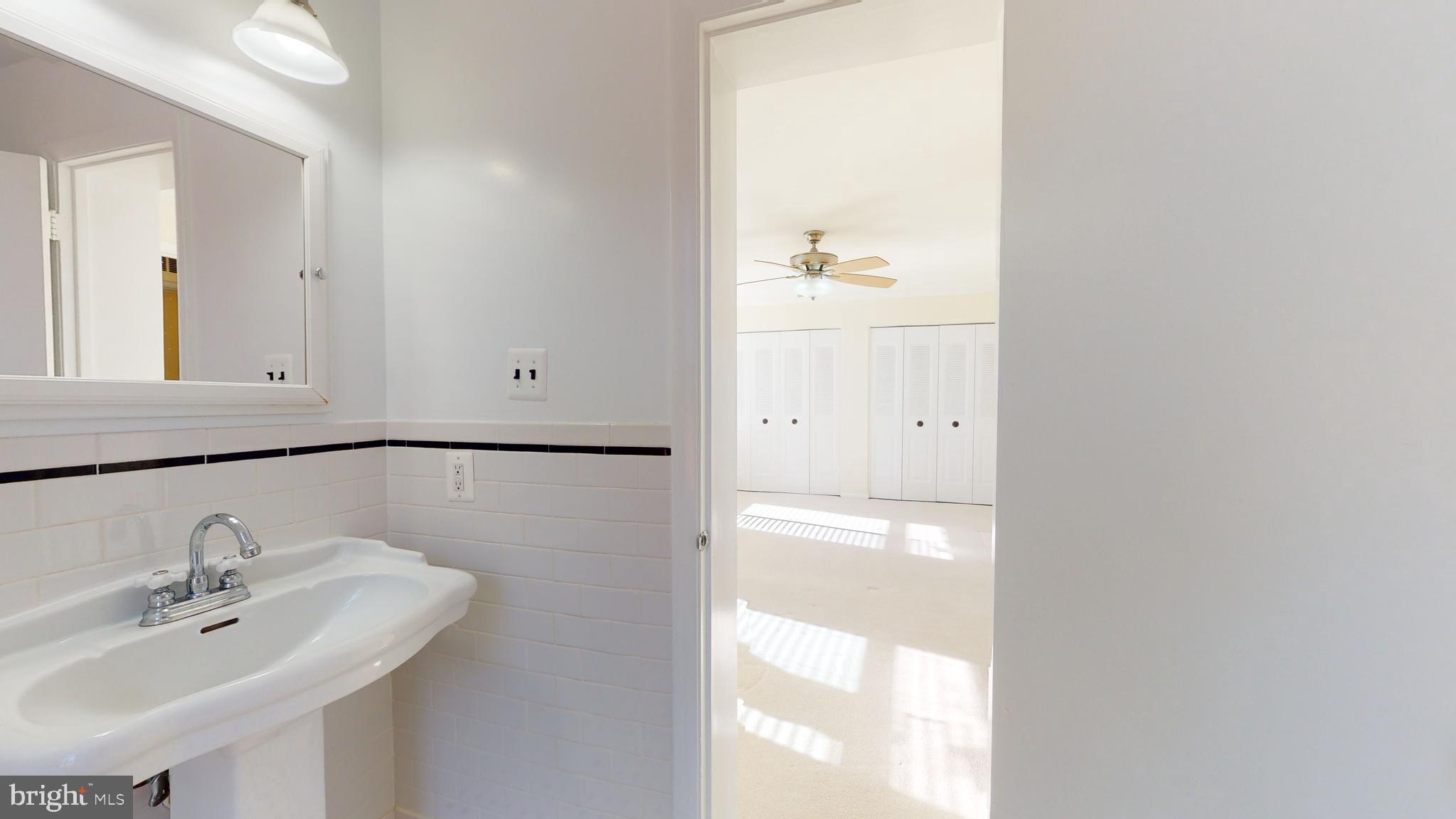 SOUTHAMPTON - Residential Lease