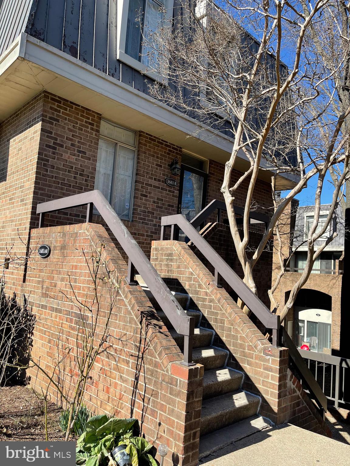 SOUTHAMPTON - Residential Lease