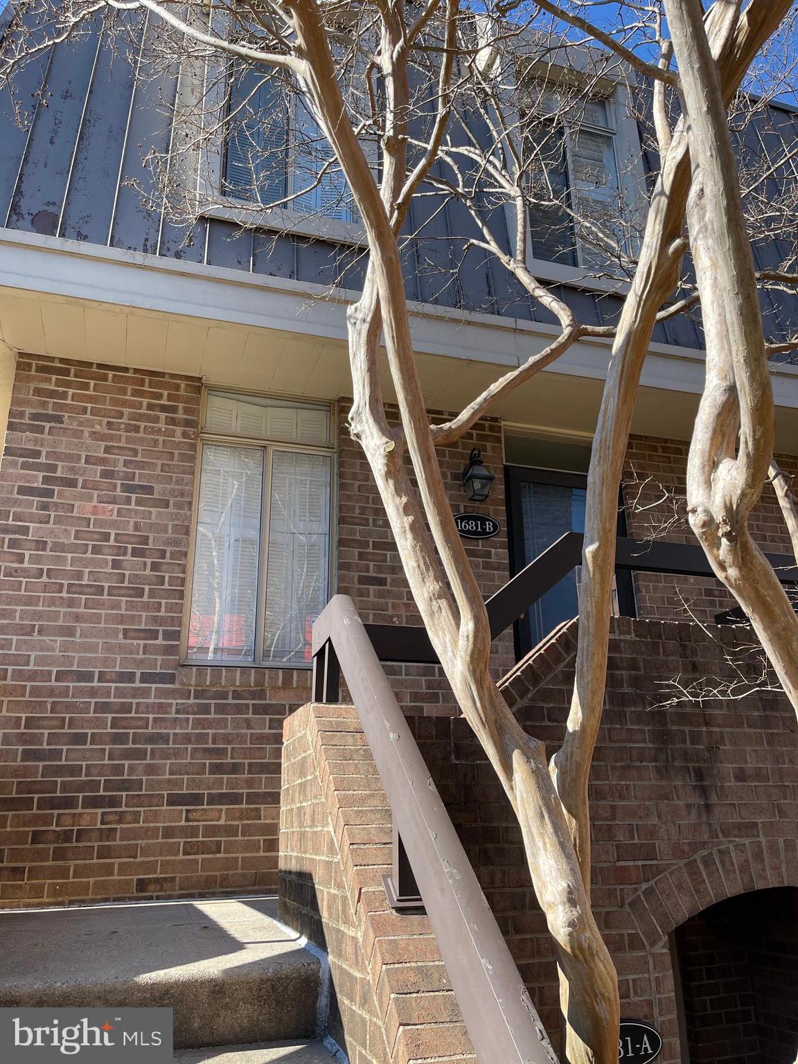 SOUTHAMPTON - Residential Lease