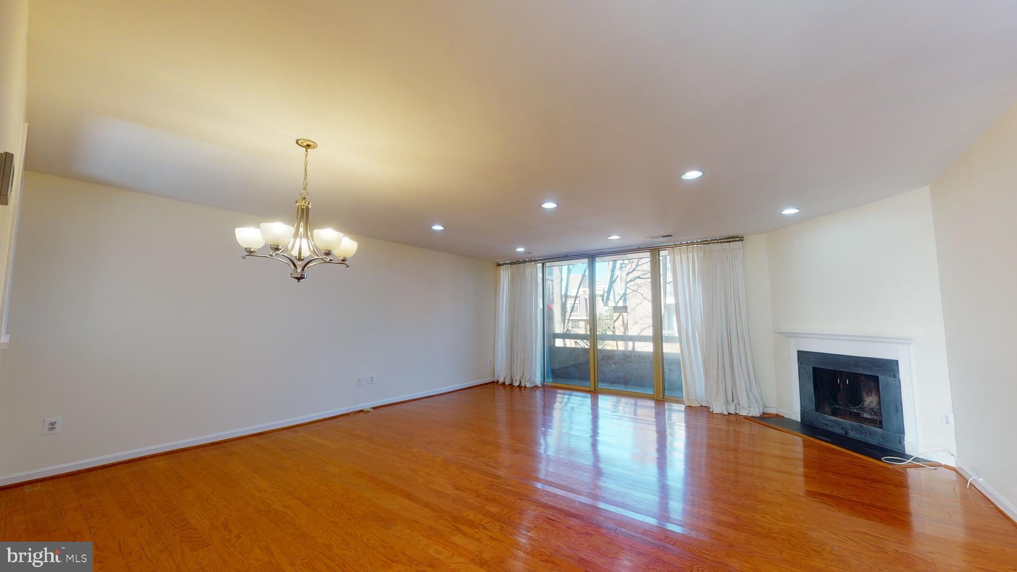 SOUTHAMPTON - Residential Lease