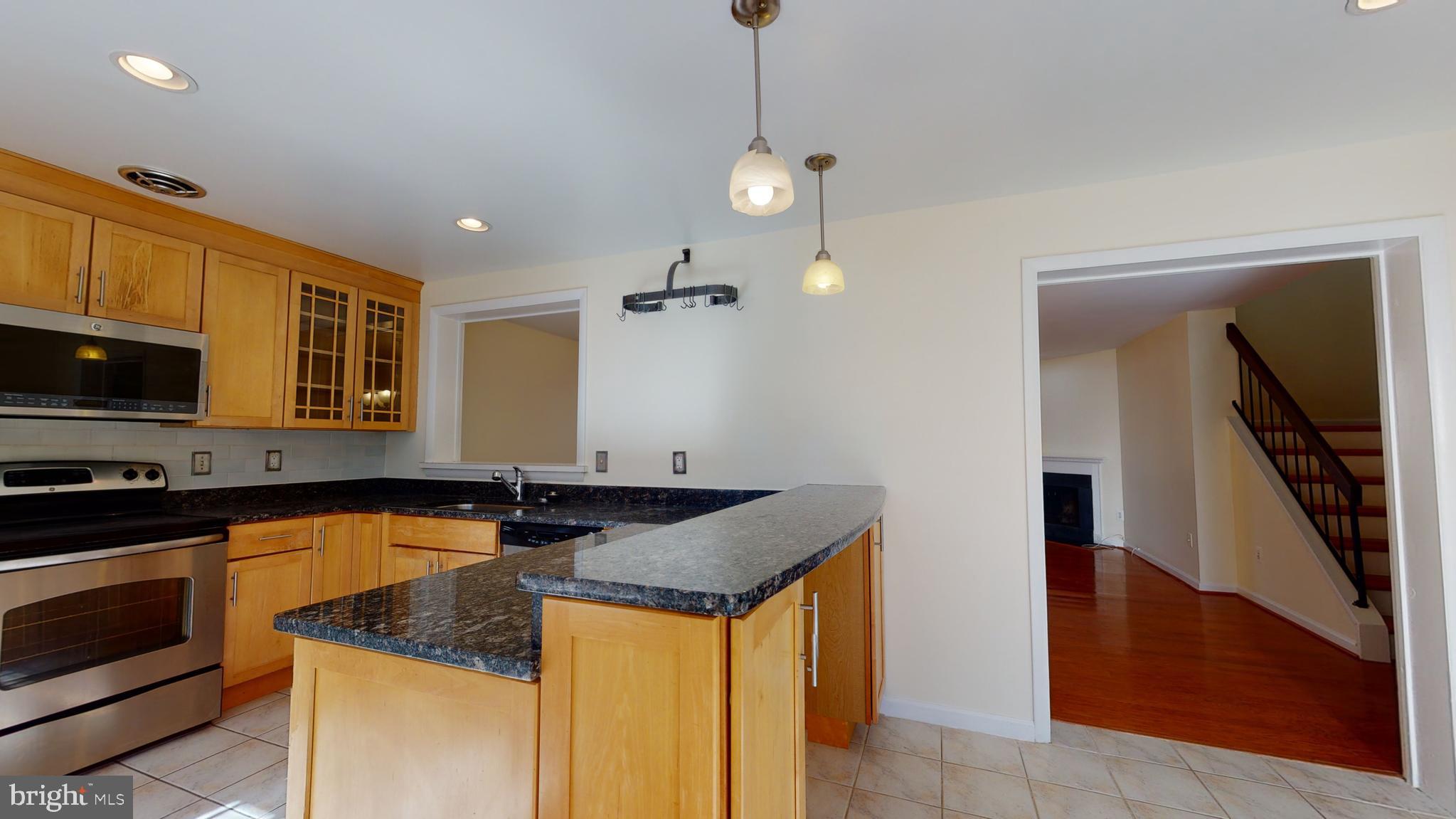 SOUTHAMPTON - Residential Lease