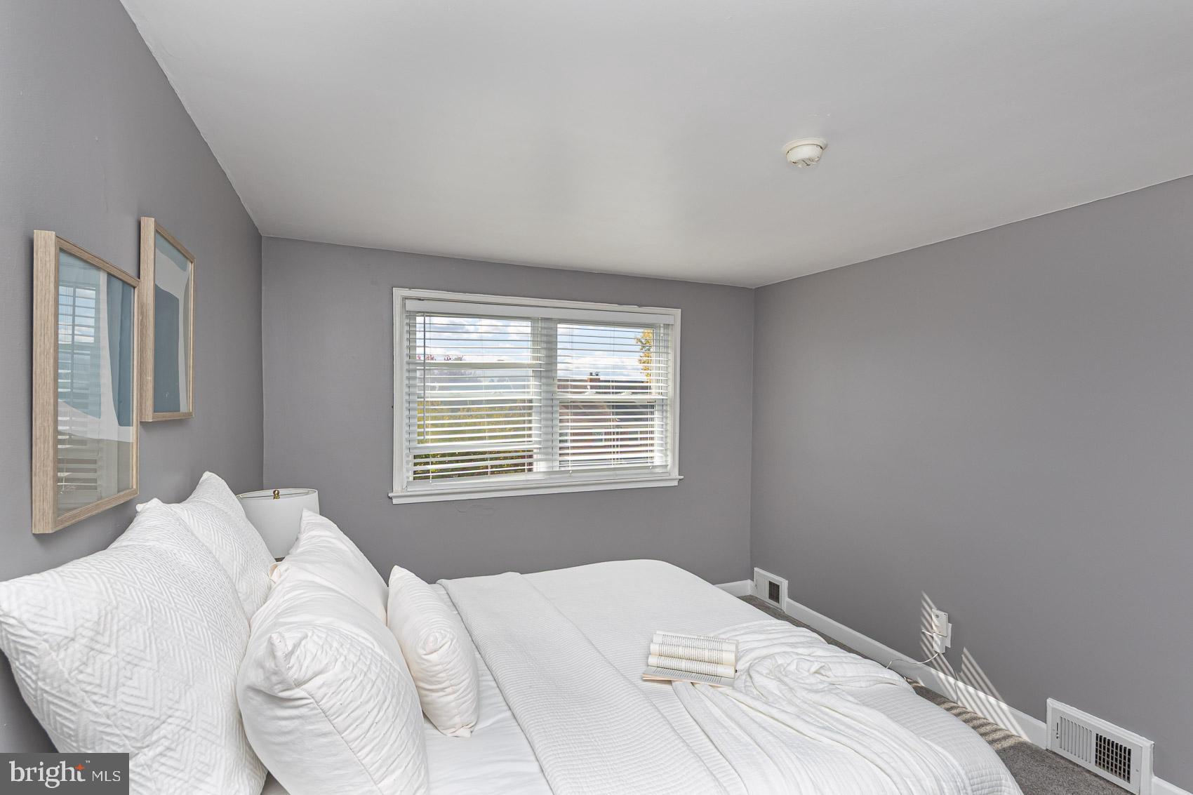 LOCH RAVEN - Residential