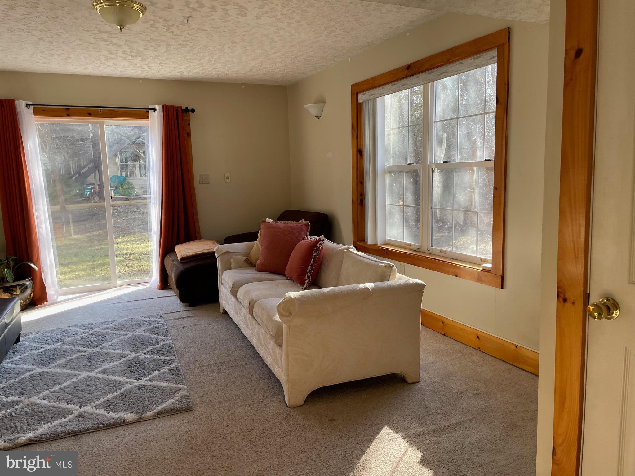 RUSSETT - Residential Lease