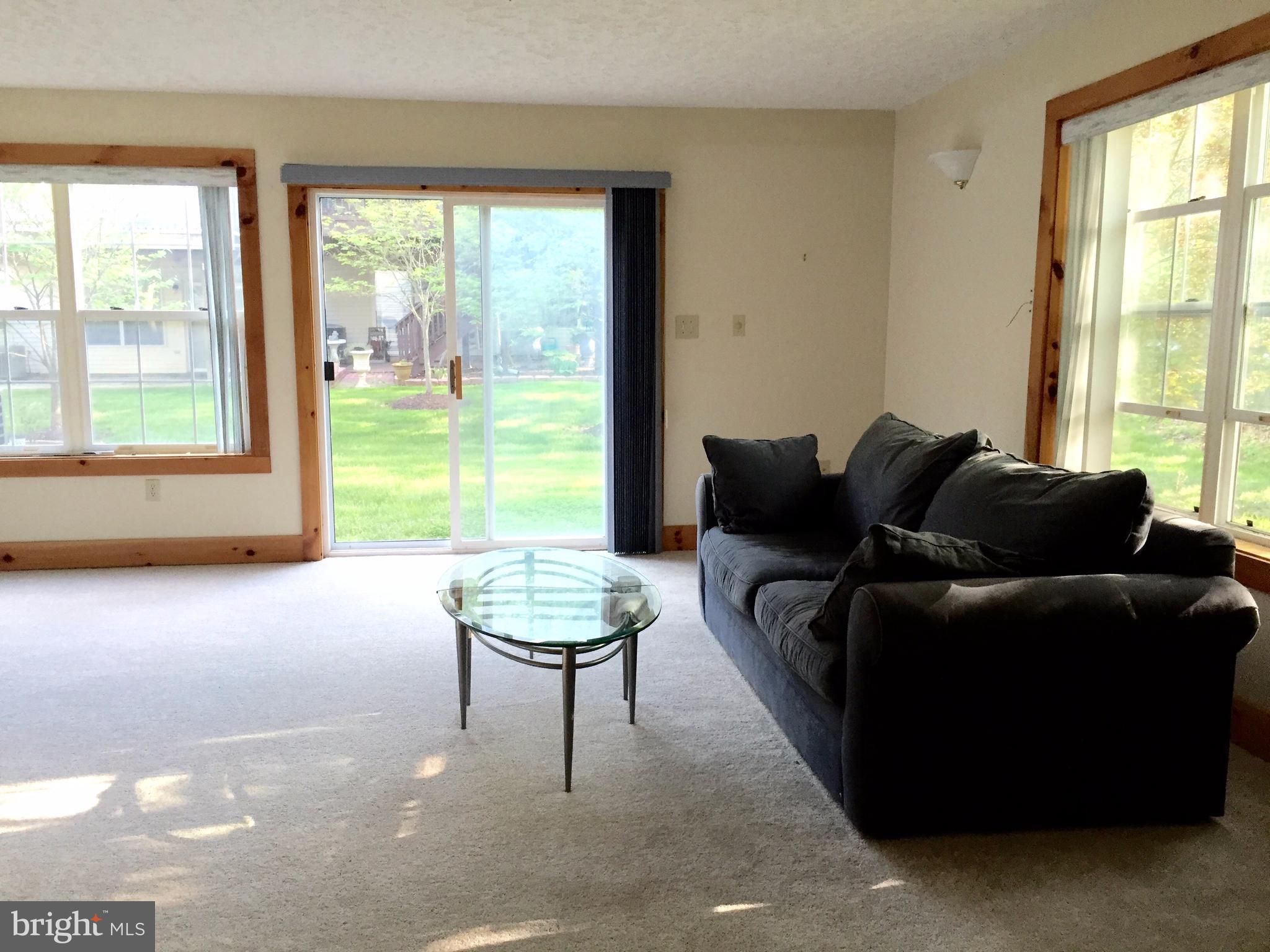 RUSSETT - Residential Lease