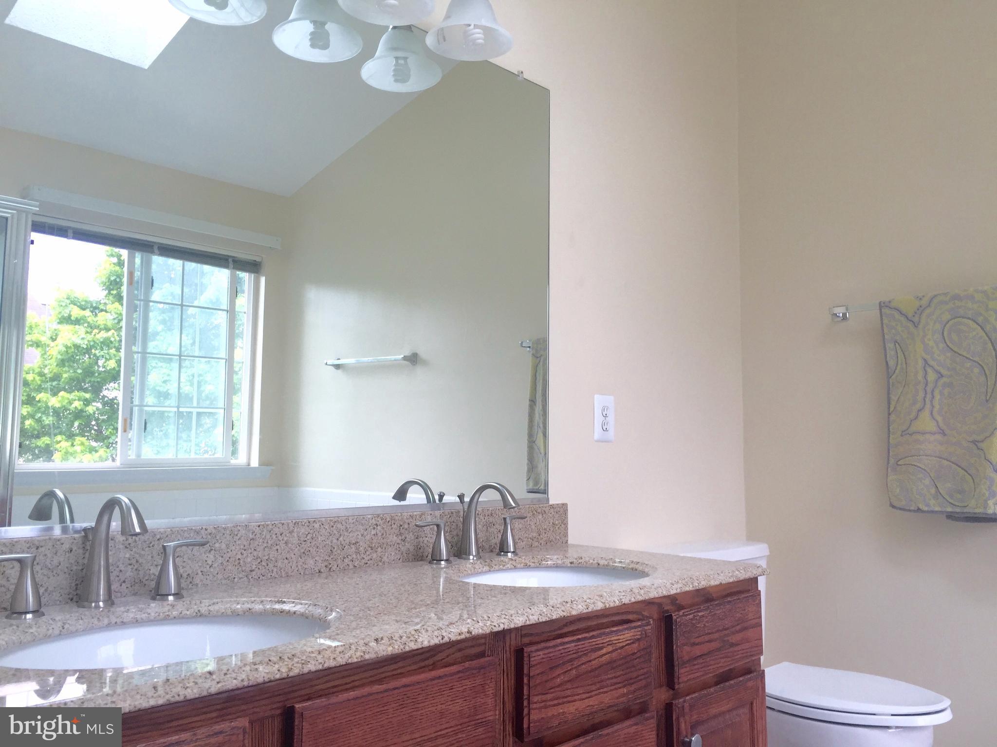 RUSSETT - Residential Lease