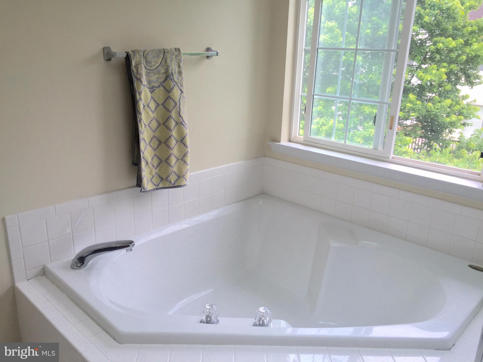 RUSSETT - Residential Lease