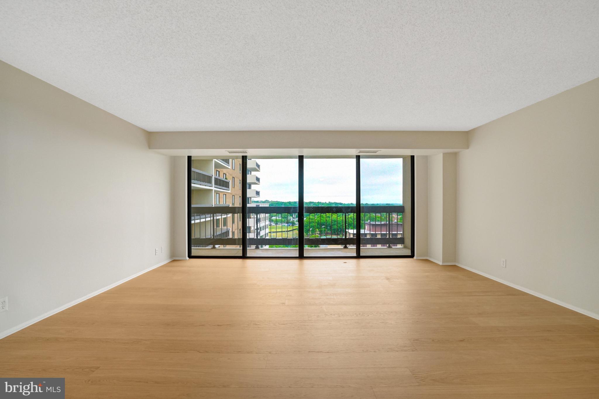 TOWER VILLAS - Residential