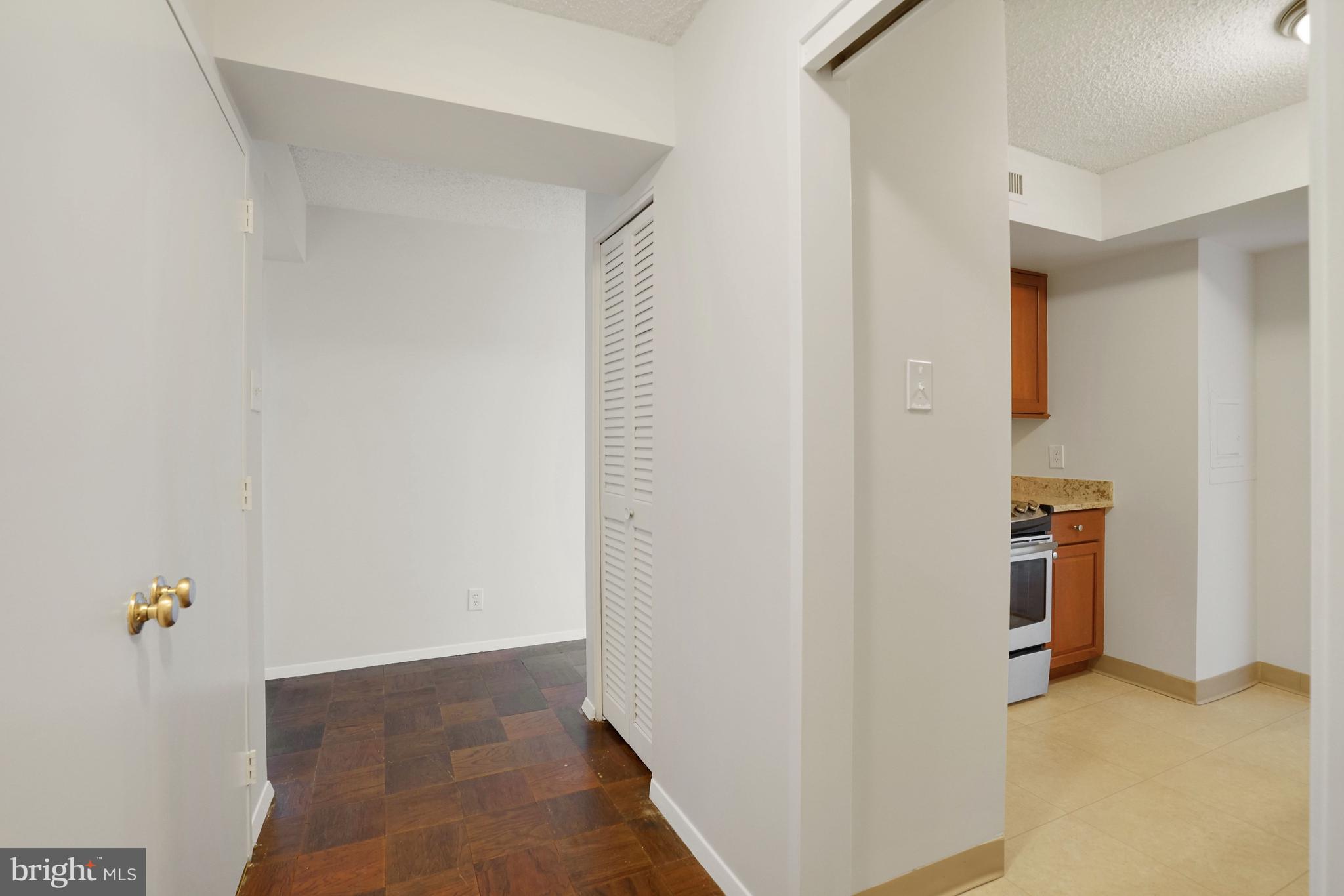 TOWER VILLAS - Residential