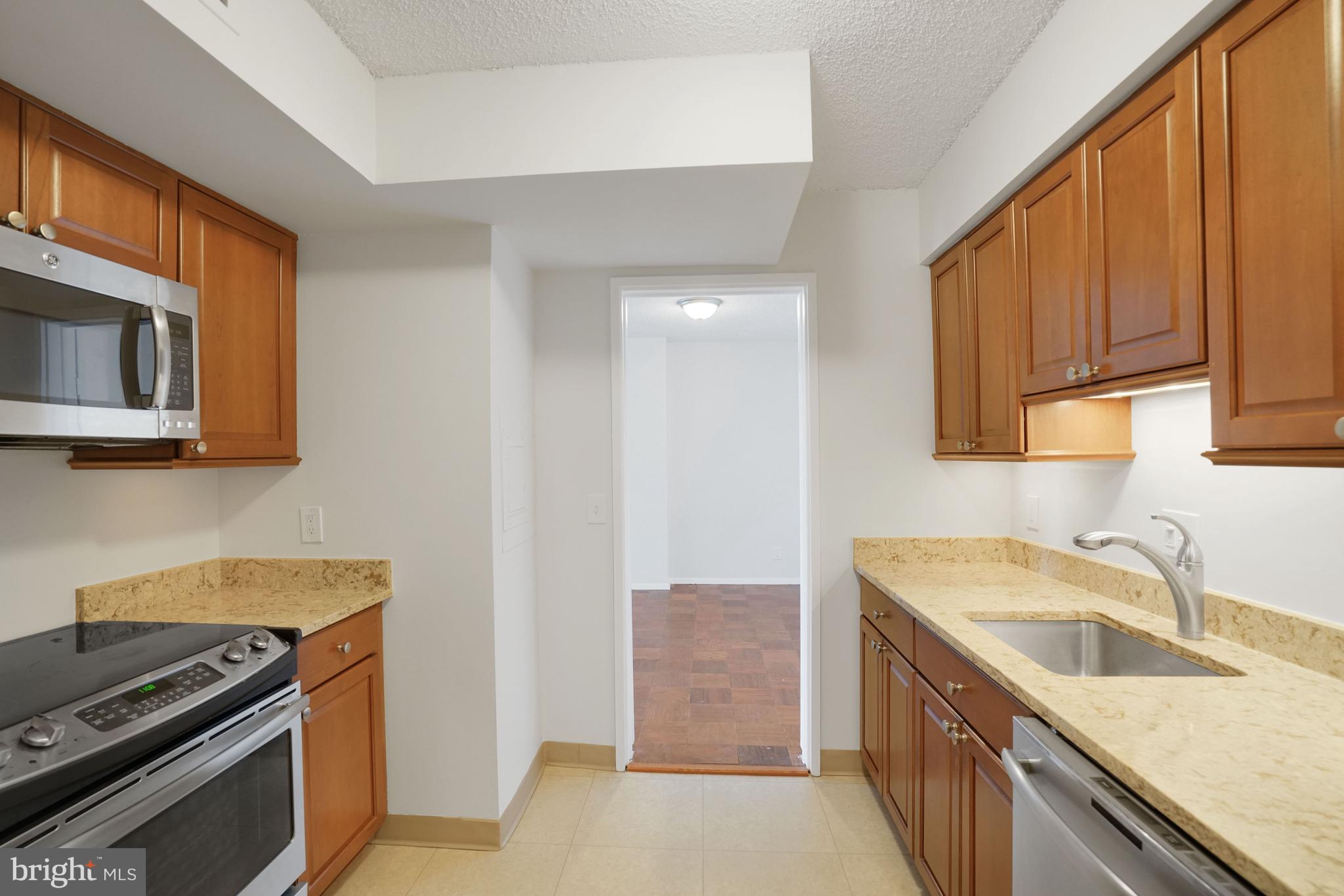 TOWER VILLAS - Residential