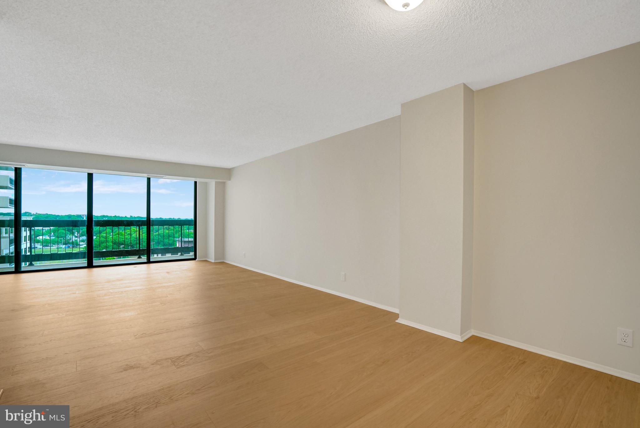 TOWER VILLAS - Residential