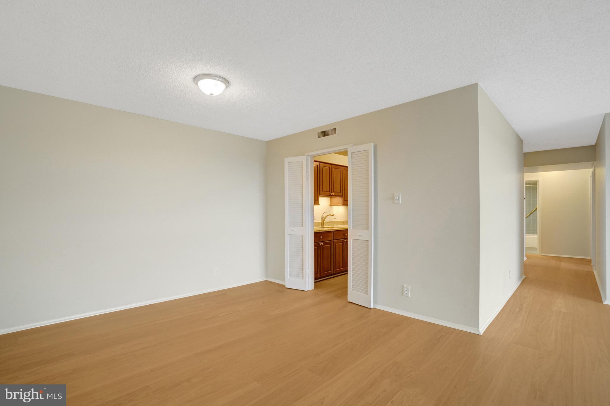 TOWER VILLAS - Residential