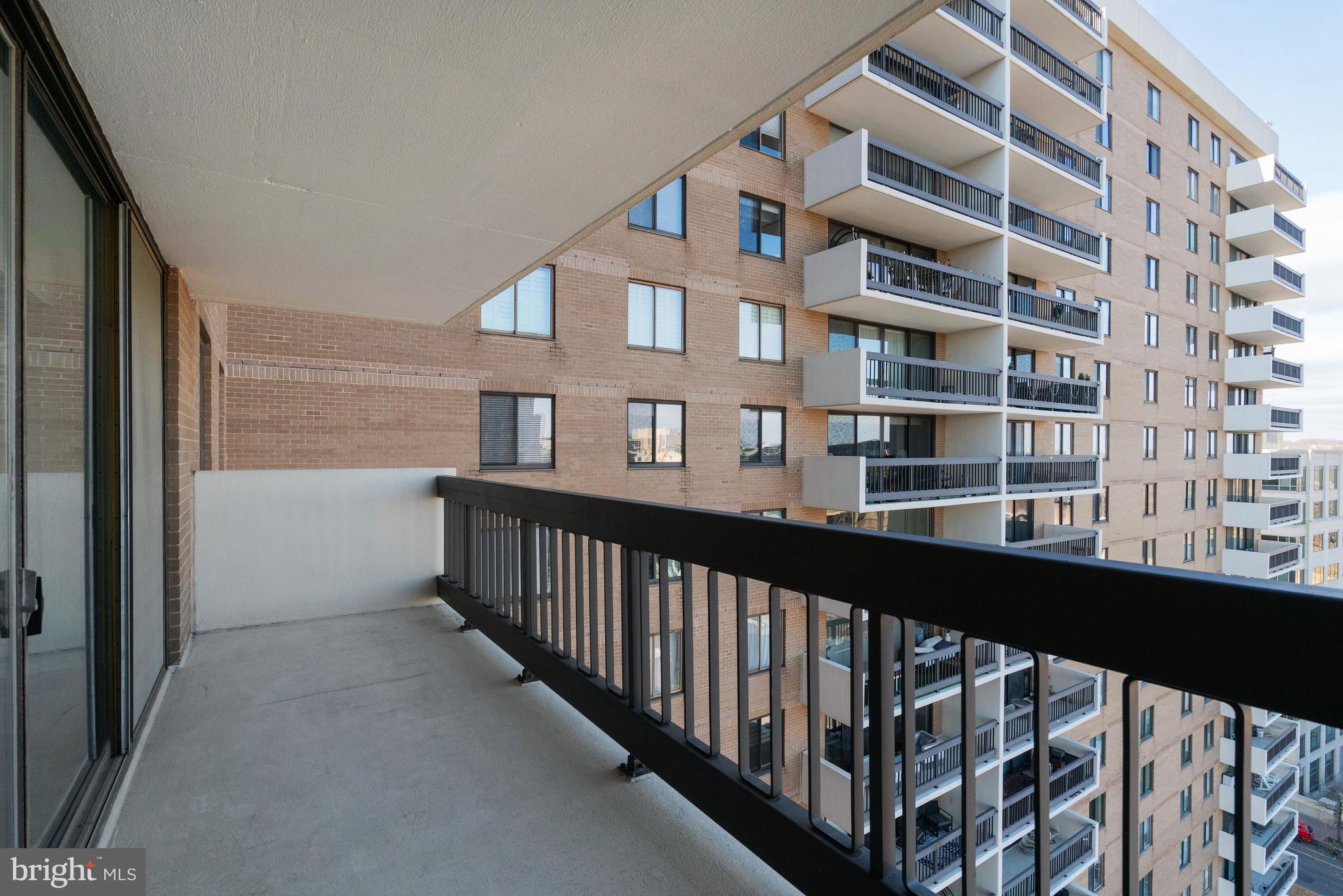 TOWER VILLAS - Residential