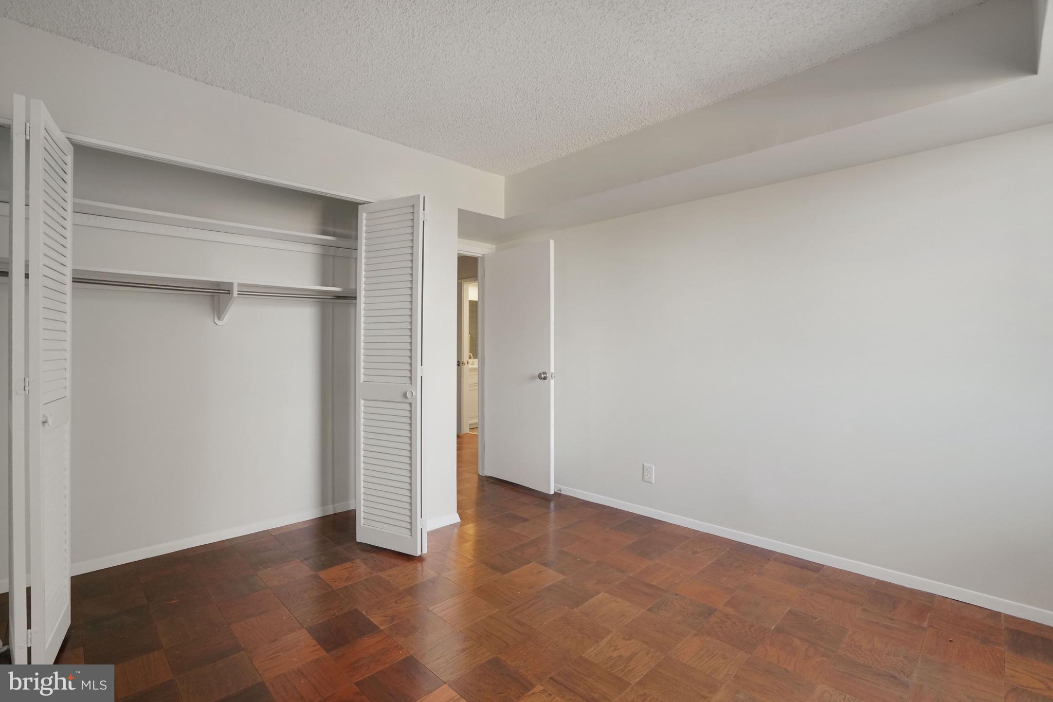 TOWER VILLAS - Residential