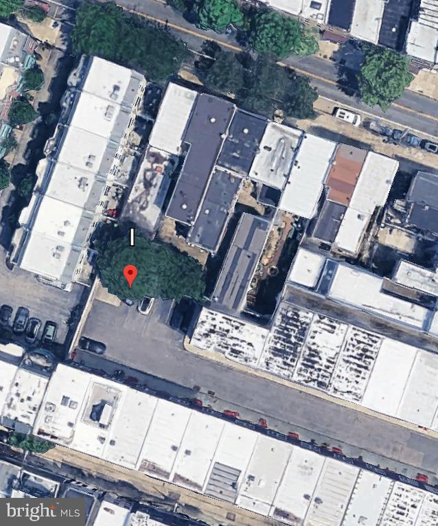 Parking space for sale in Queen Village! Keep for personal use, or rent to someone! Taxes are the responsibility of the buyer to have verified independently.
Association fee of $18.56/month