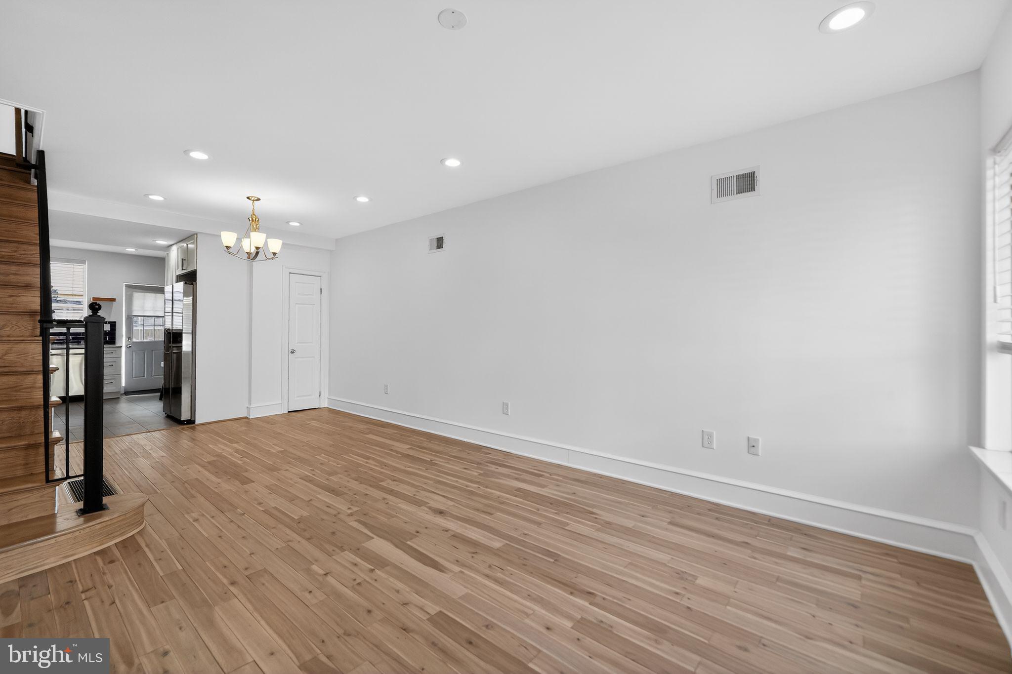 LOWER MOYAMENSING - Residential