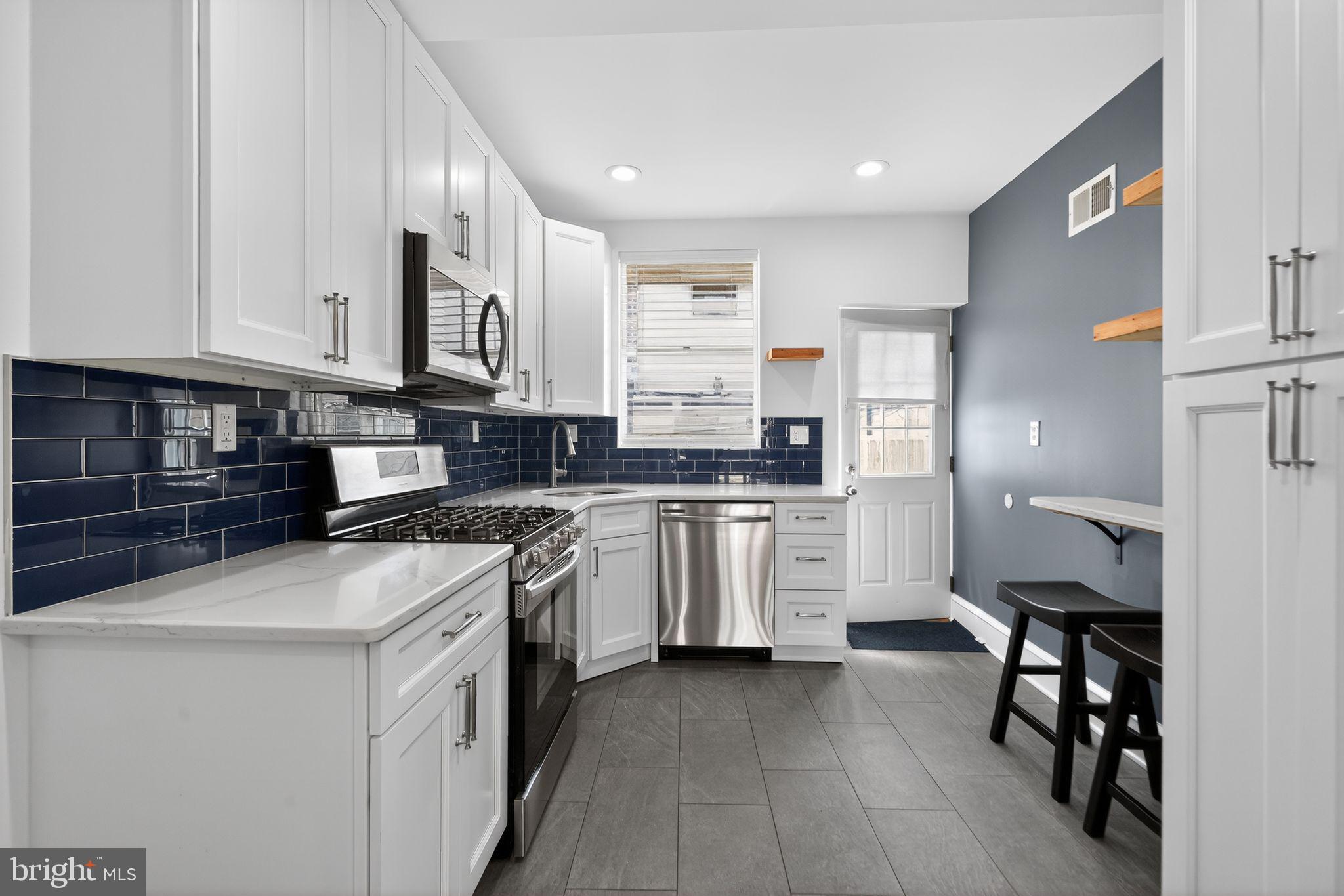 LOWER MOYAMENSING - Residential