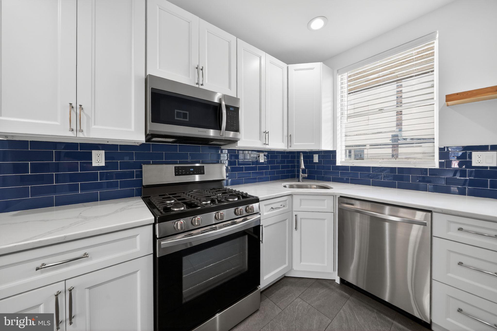 LOWER MOYAMENSING - Residential