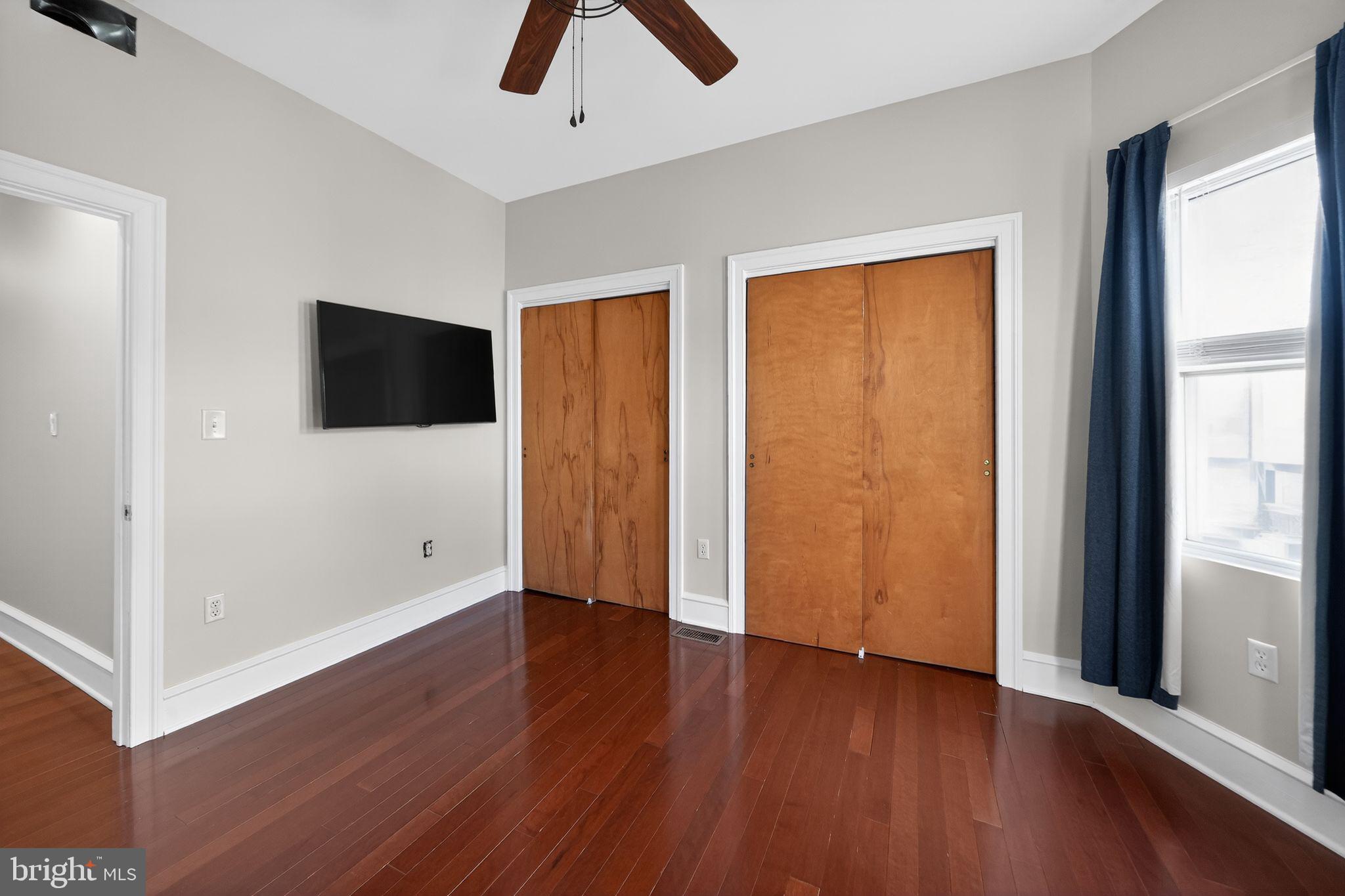 LOWER MOYAMENSING - Residential