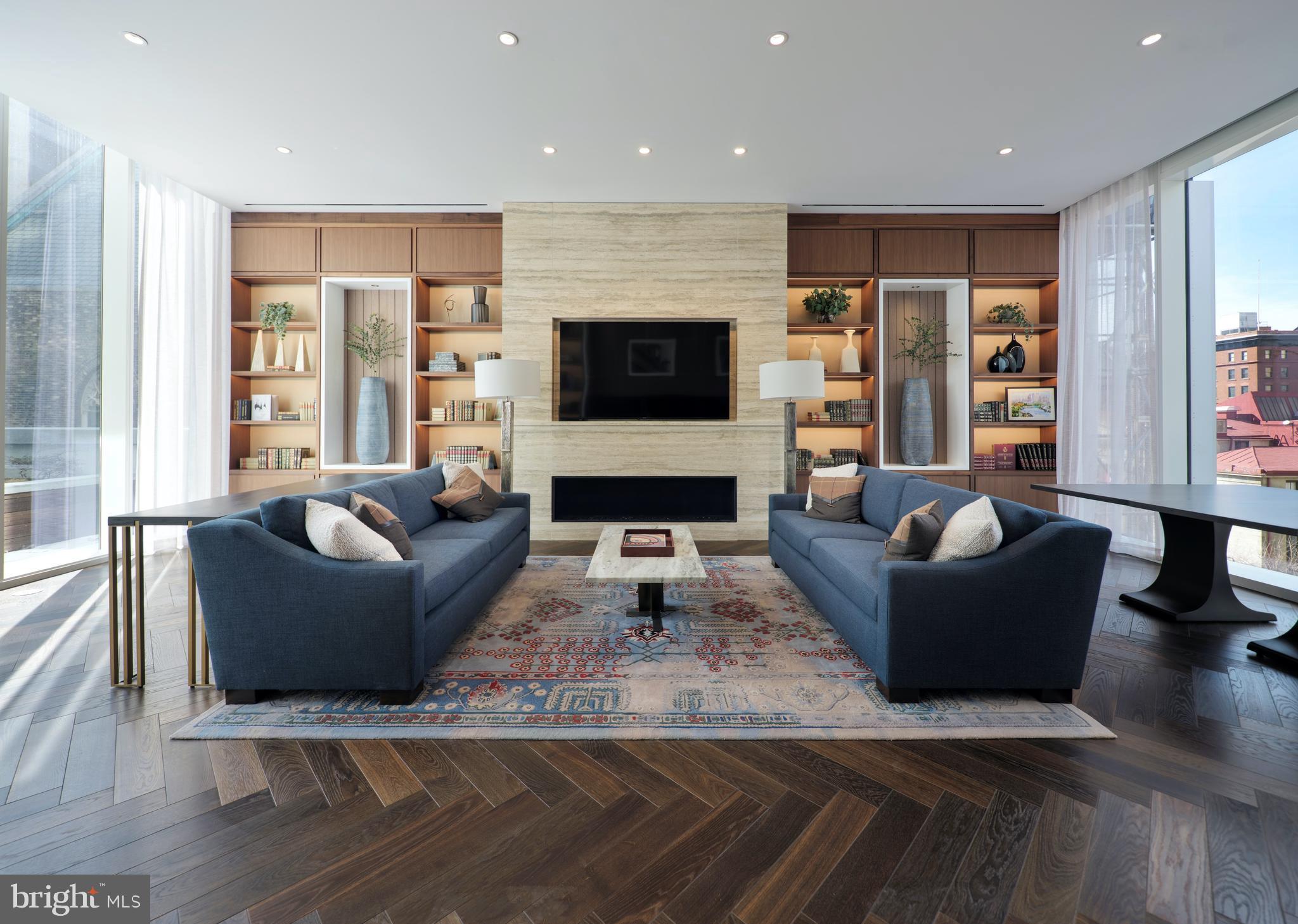 AVENUE OF THE ARTS - Residential